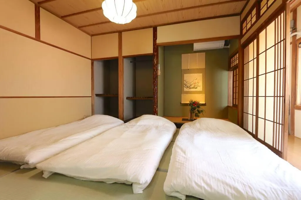 Guest House En Osaka 0*,  Japan